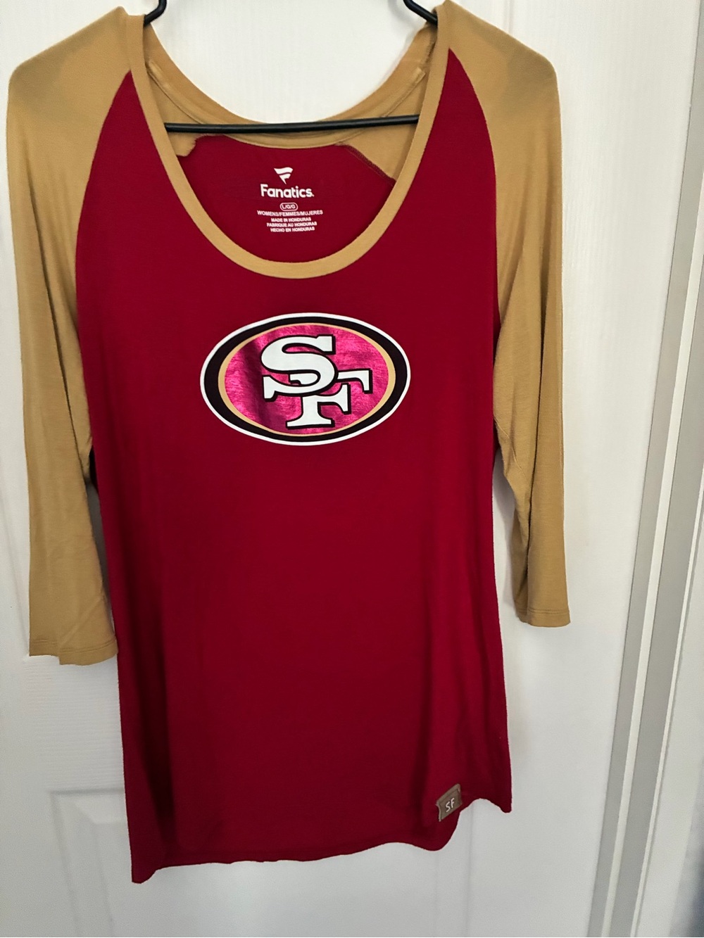 Fanatics Women's Red with Gold Sleeves SF Logo Raglan Top